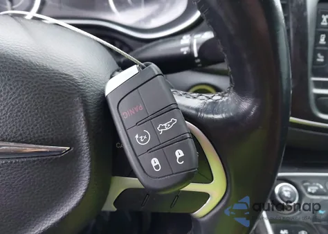 2015 Chrysler 200 Limited из США, поврежденный, VIN 1C3CCCABXFN670757